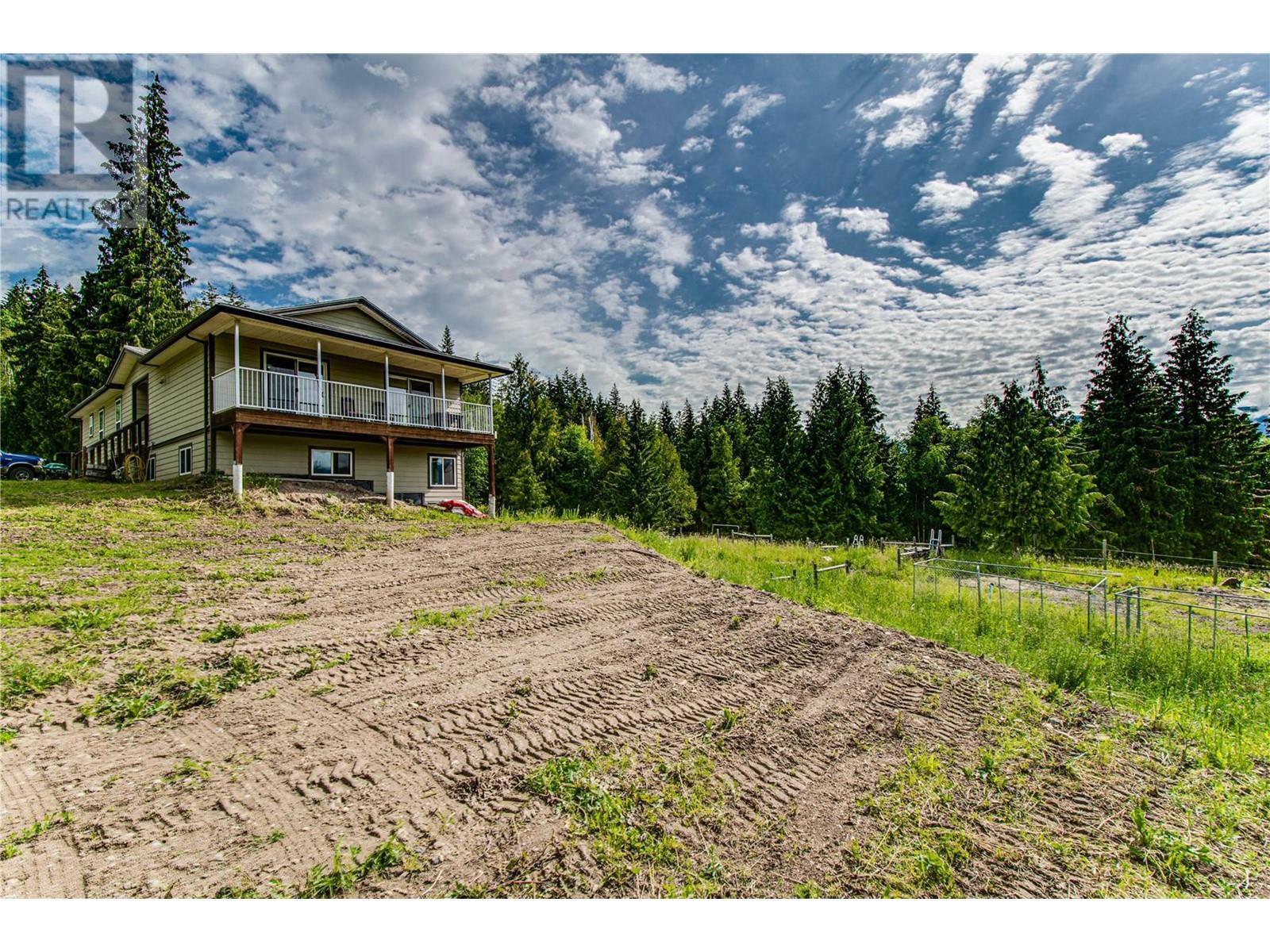 GRINDROD, British Columbia, V0E 1Y0, CA, 4 Bedrooms Bedrooms, ,2 BathroomsBathrooms,Residential,For Sale,1839130