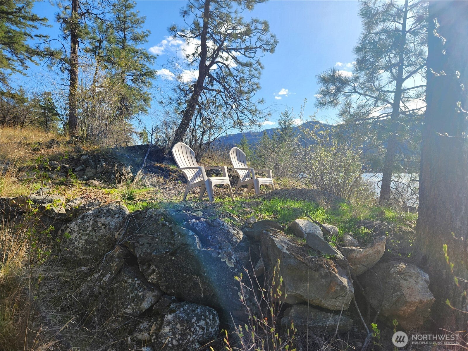 Oroville, Washington, 98844, United States, 2 Bedrooms Bedrooms, ,Residential,For Sale,2001782