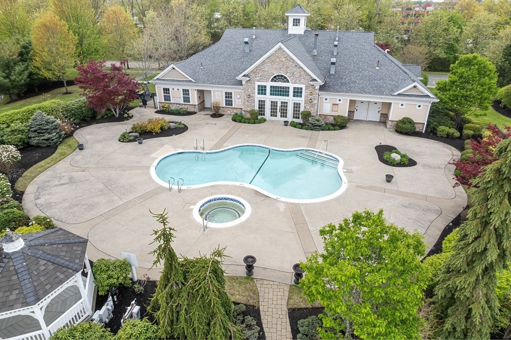 Braintree, Massachusetts, 02184, United States, 2 Bedrooms Bedrooms, ,2 BathroomsBathrooms,Residential,For Sale,1981592