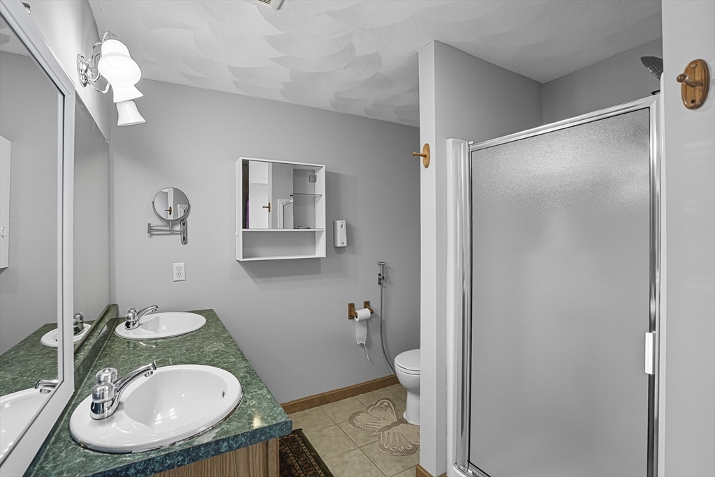 Worcester, Massachusetts, 01606, United States, 4 Bedrooms Bedrooms, ,3 BathroomsBathrooms,Residential,For Sale,2012062