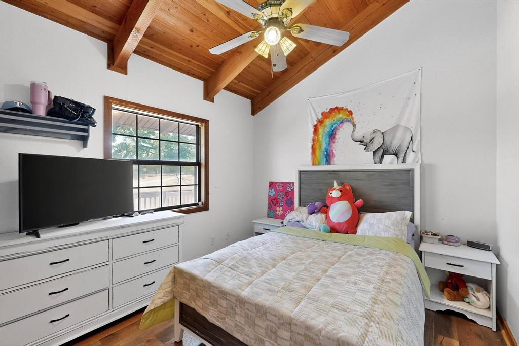 Sunset, Texas, 76270, United States, 4 Bedrooms Bedrooms, ,4 BathroomsBathrooms,Residential,For Sale,1974104