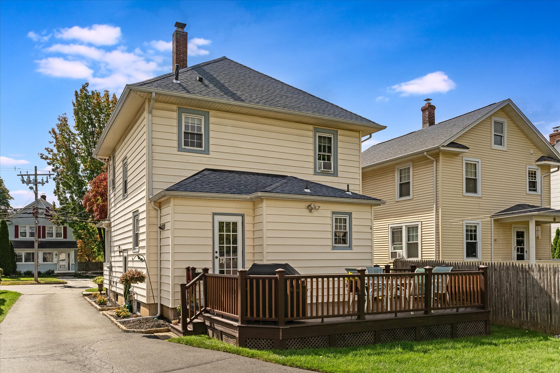  Meticulously Cared For Warm and Charming Turn-Key Home - 物件實景
