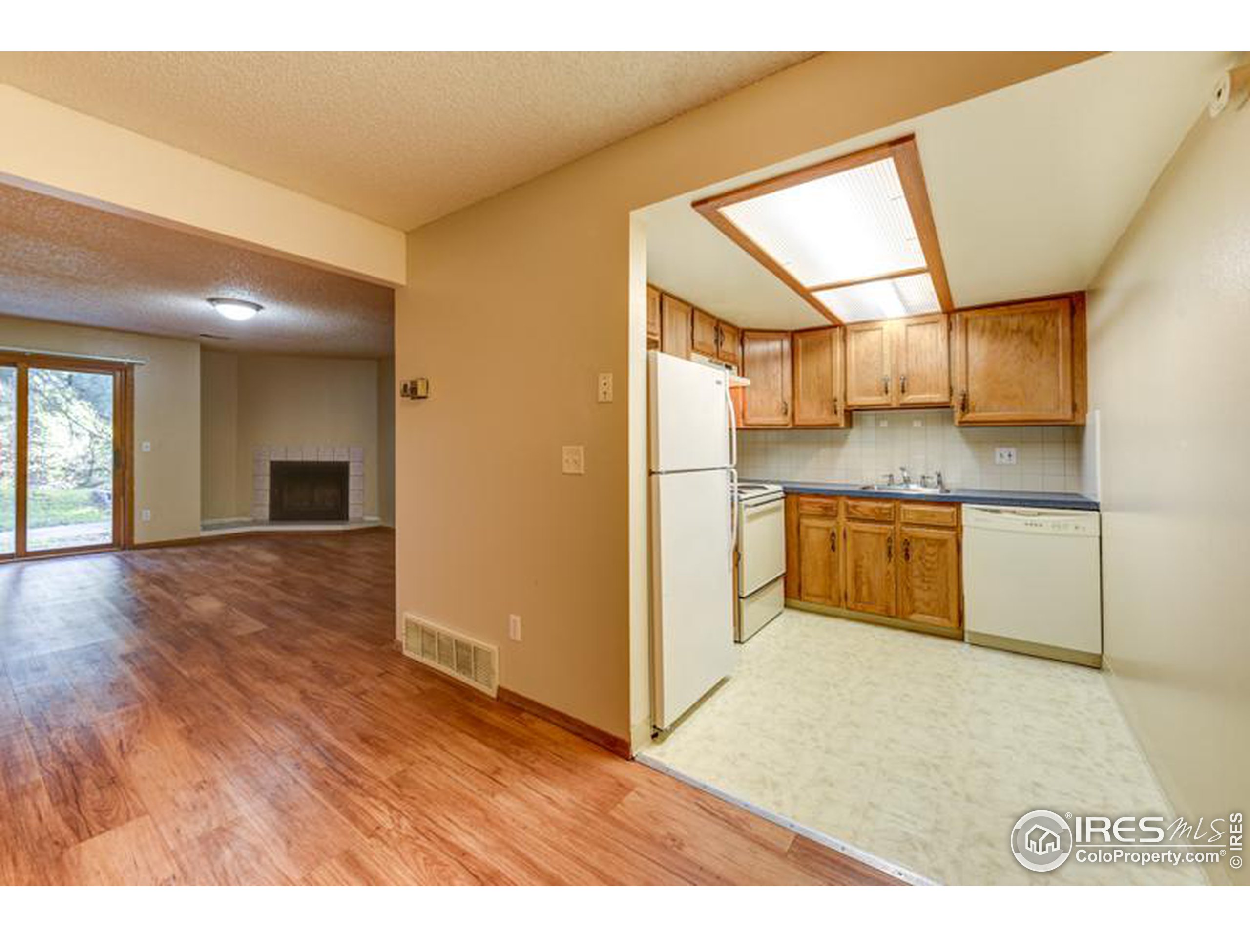 Boulder, Colorado, 80303, United States, 2 Bedrooms Bedrooms, ,1 BathroomBathrooms,Residential,For Sale,1758628