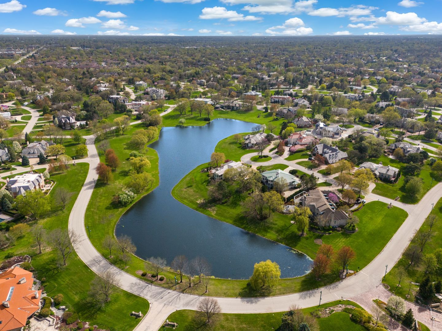 Oak Brook, Illinois, 60523, United States, 5 Bedrooms Bedrooms, ,6 BathroomsBathrooms,Residential,For Sale,1796873