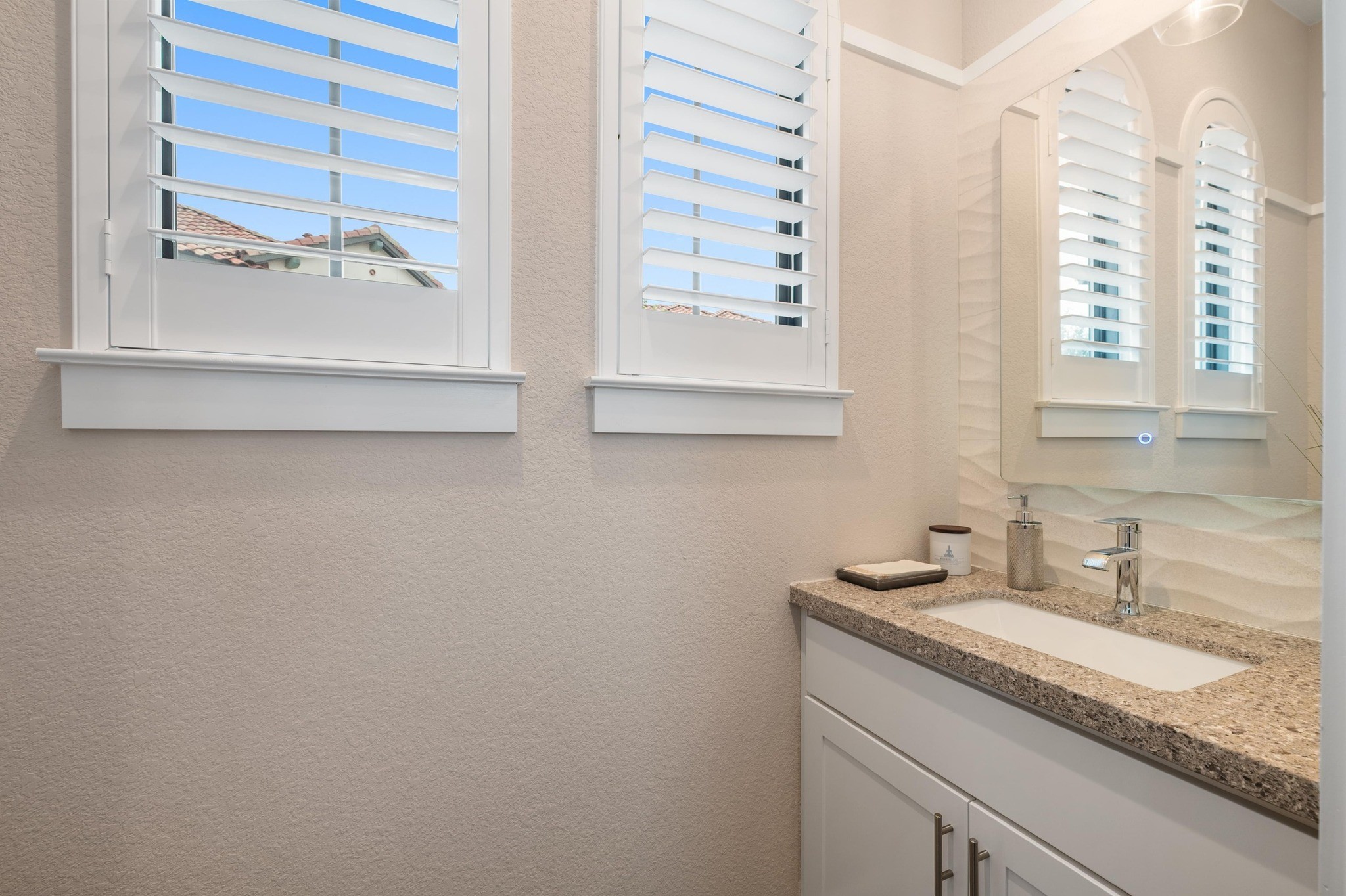 Austin, Texas, 78738, United States, 3 Bedrooms Bedrooms, ,3 BathroomsBathrooms,Residential,For Sale,1907781