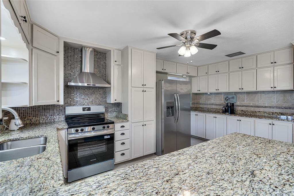 Geneva, Florida, 32732, United States, 3 Bedrooms Bedrooms, ,2 BathroomsBathrooms,Residential,For Sale,1897642