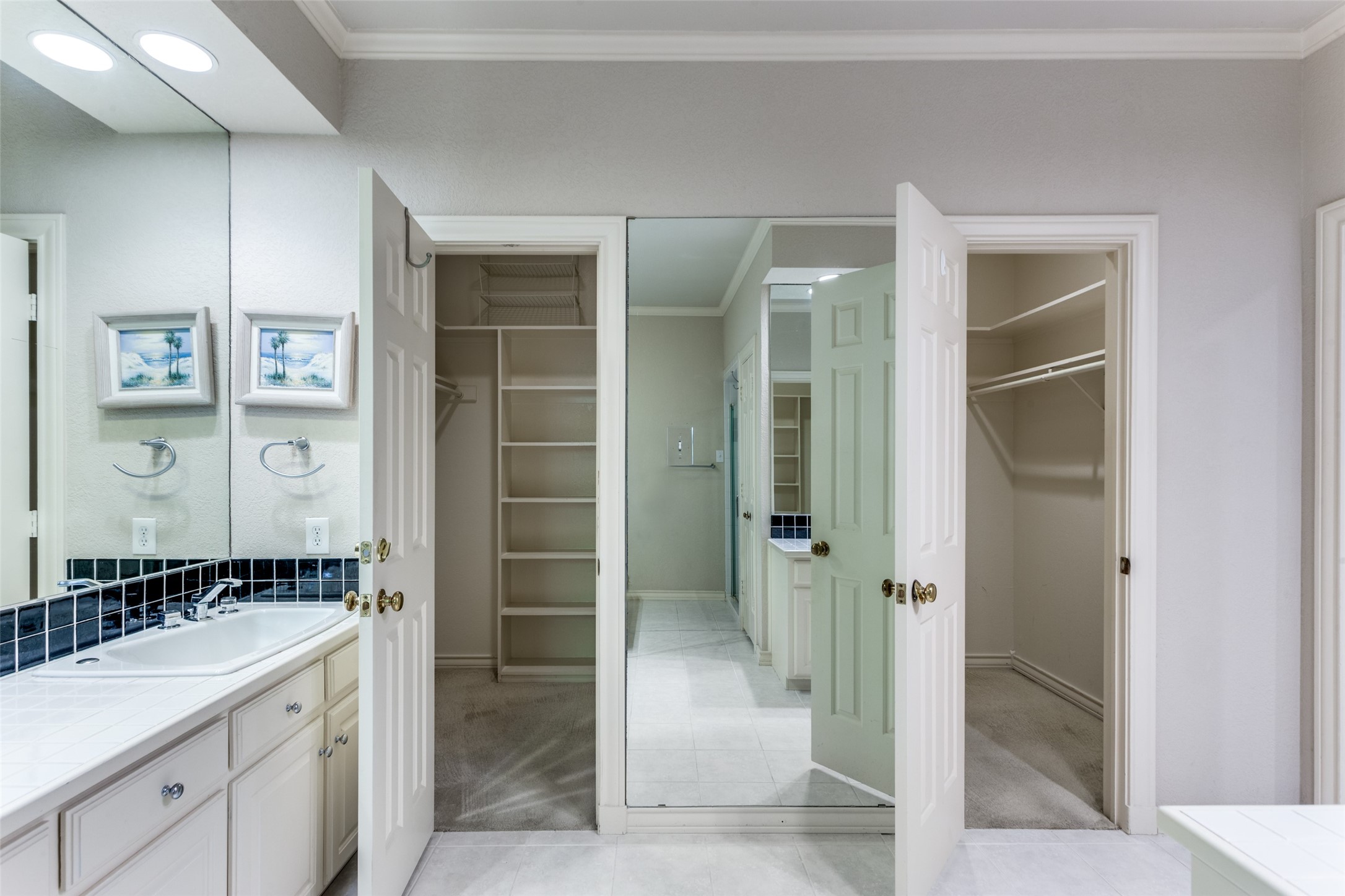 Fort Worth, Texas, 76109, United States, 3 Bedrooms Bedrooms, ,2 BathroomsBathrooms,Residential,For Sale,1918237