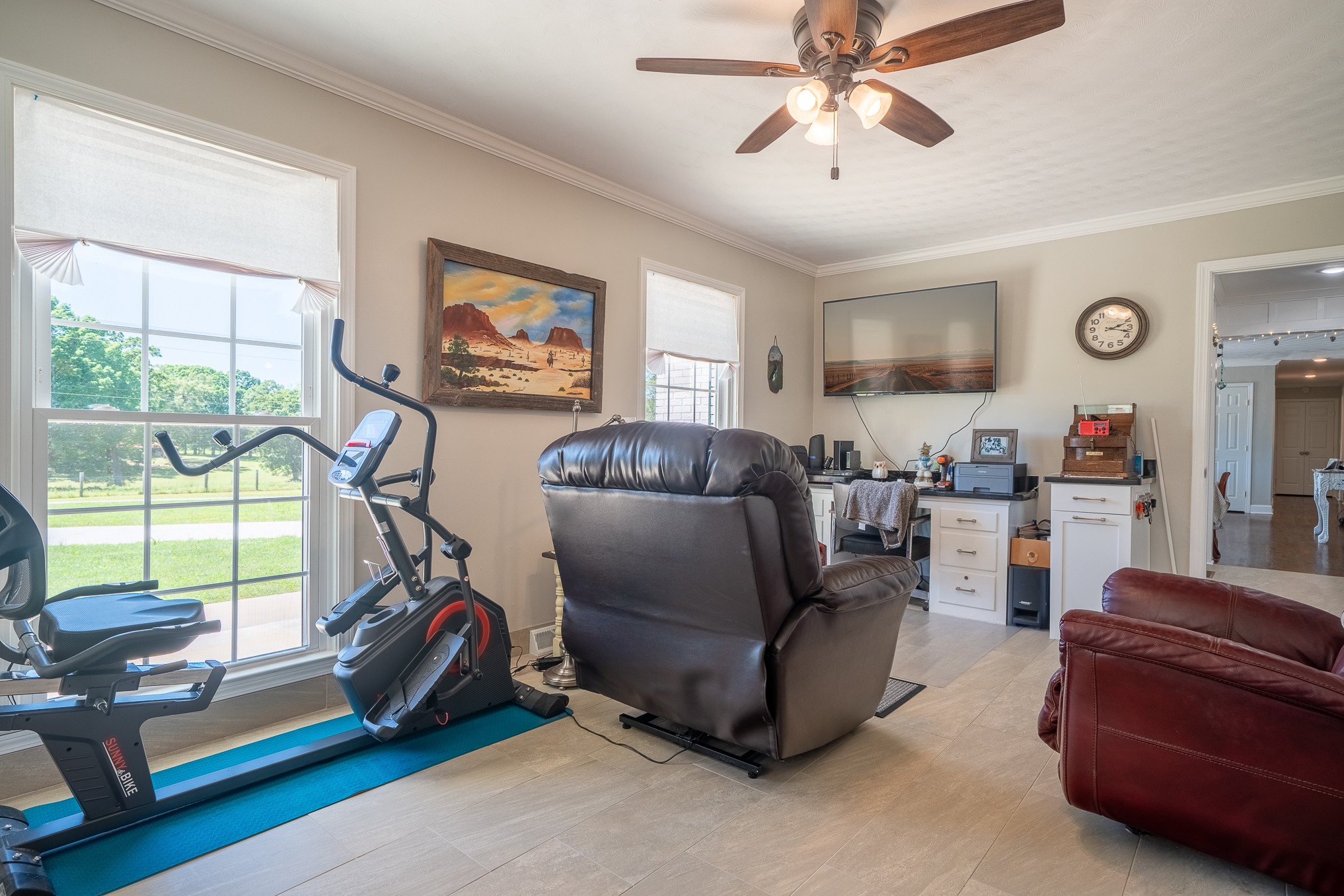 Lawrenceburg, Tennessee, 38464, United States, 3 Bedrooms Bedrooms, ,2 BathroomsBathrooms,Residential,For Sale,1828179