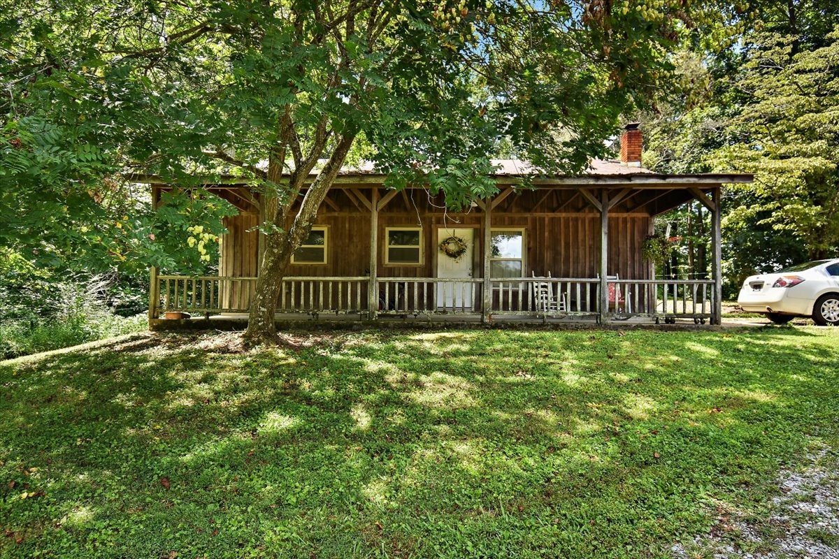 Five Points, Tennessee, 38457, United States, 4 Bedrooms Bedrooms, ,4 BathroomsBathrooms,Residential,For Sale,1902817