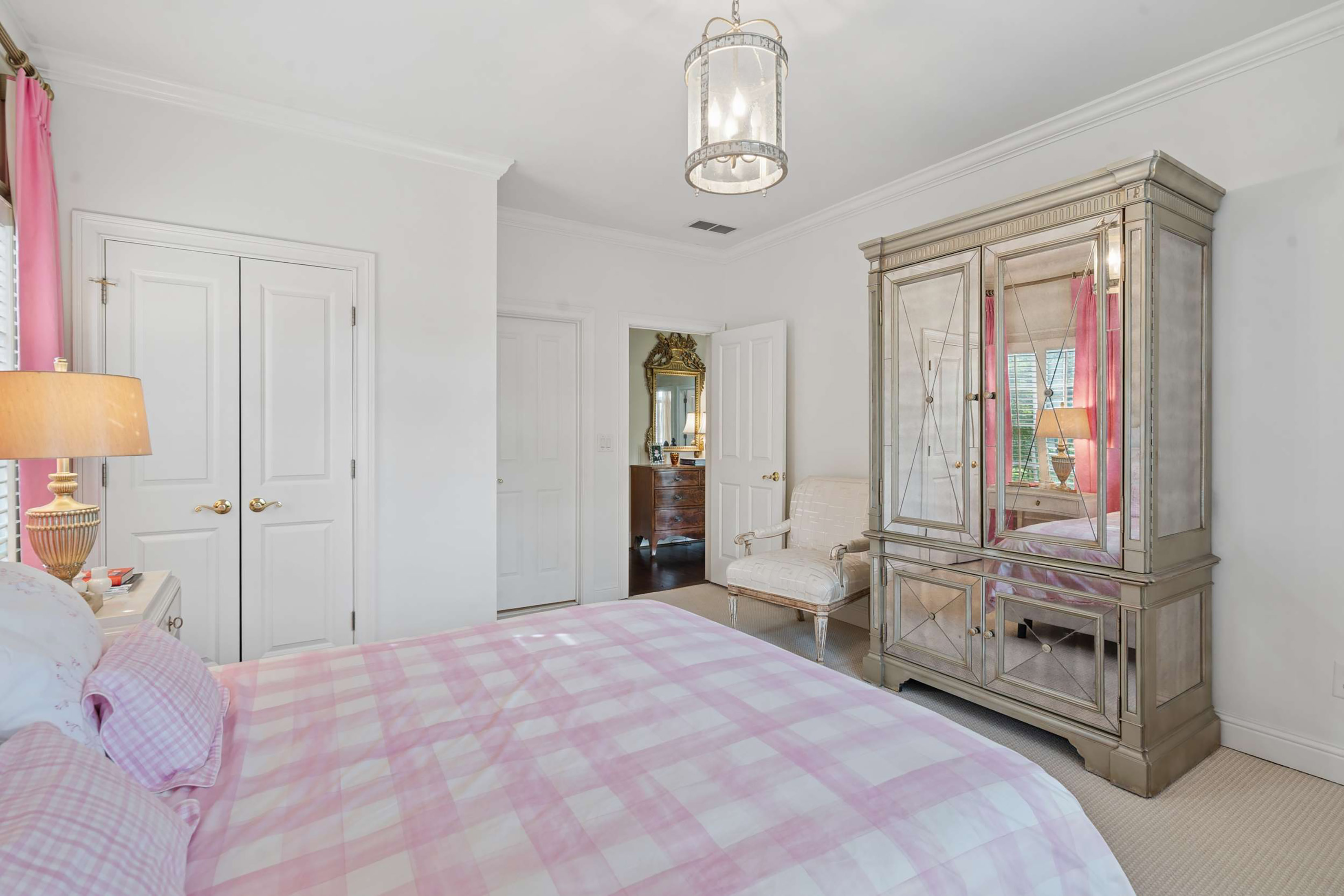  Incredible Opportunity to Live in a Quiet Gated Brookhaven Community - 物件實景