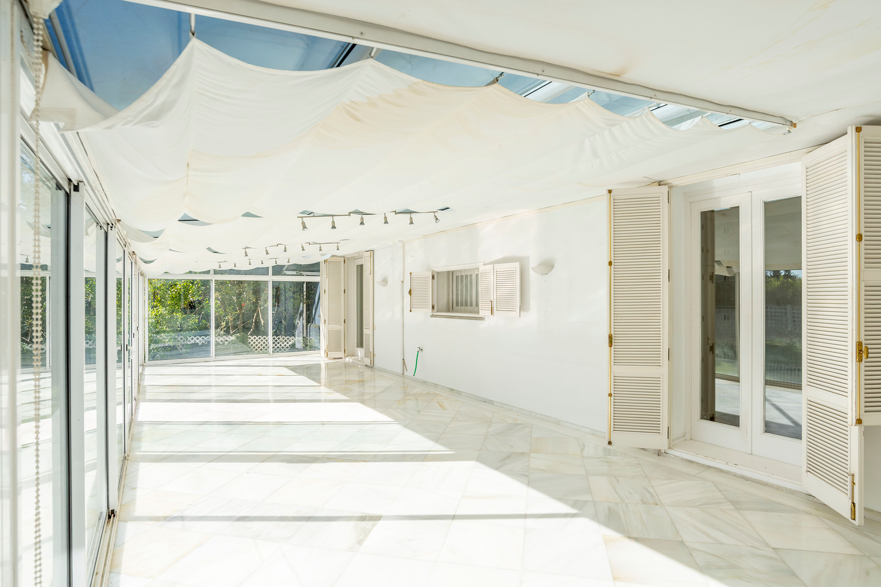  A residence with extraordinary transformation potential in La Florida - 物件實景