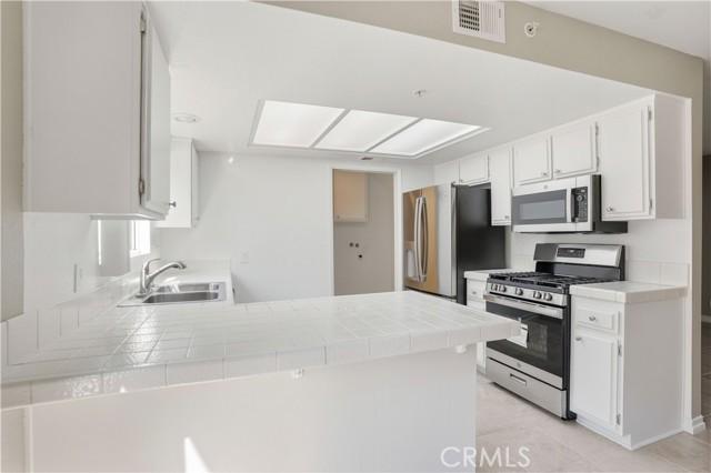 Brea, California, 92821, United States, 2 Bedrooms Bedrooms, ,3 BathroomsBathrooms,Residential,For Sale,1963215