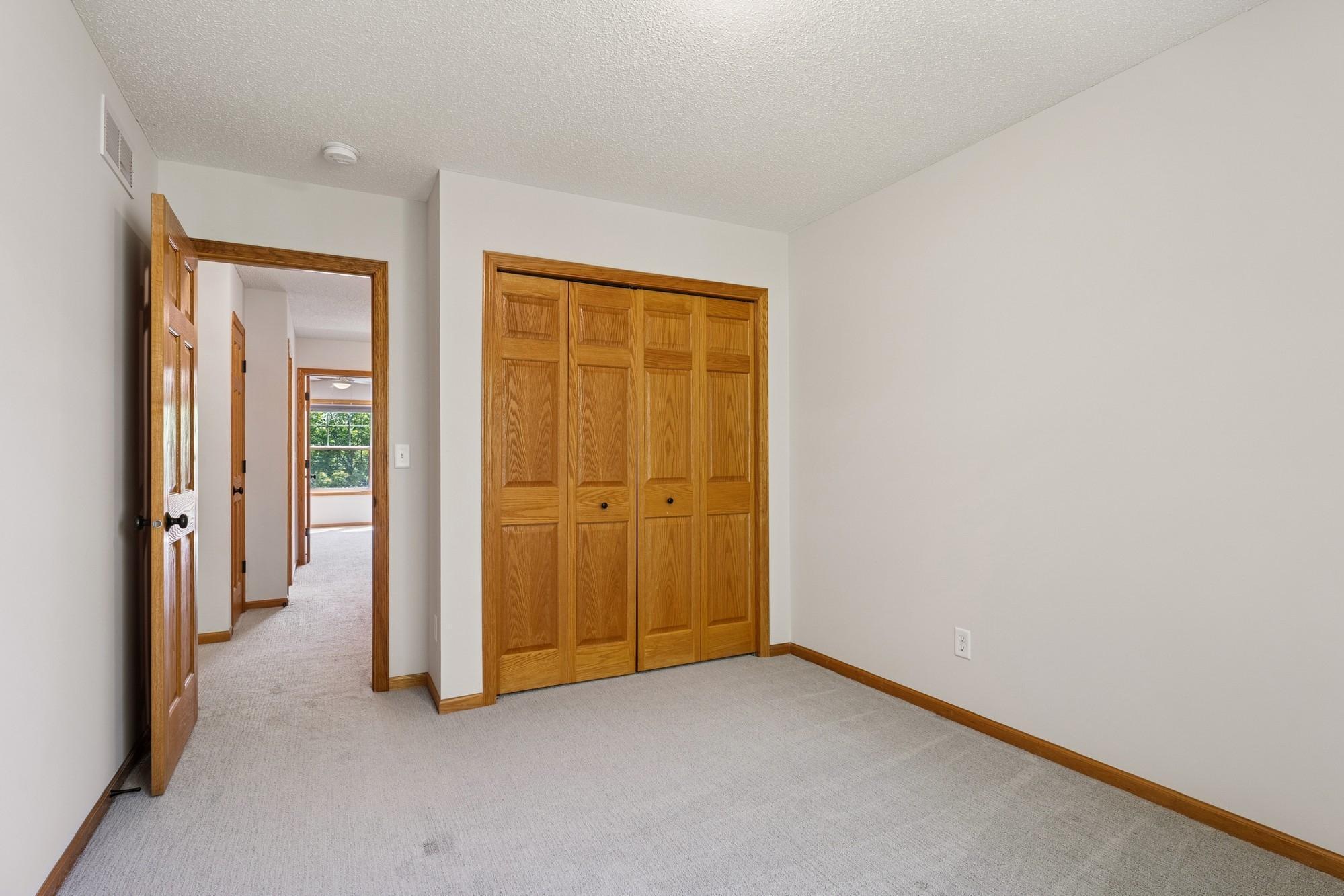Woodbury, Minnesota, 55129, United States, 5 Bedrooms Bedrooms, ,3 BathroomsBathrooms,Residential,For Sale,1917665