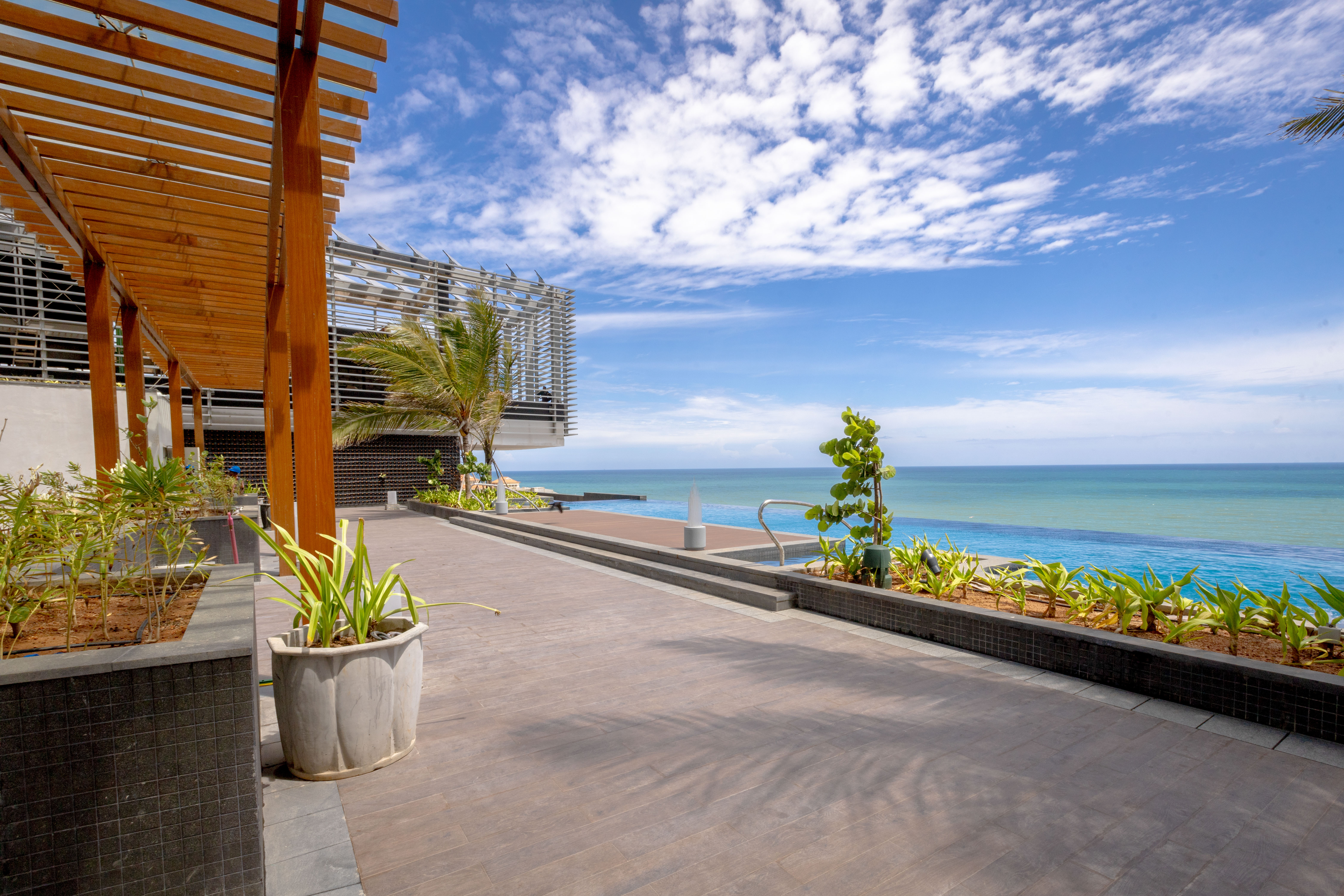  Sky Mansion on 17th floor with ocean view at Sapphire Residences - 物件實景