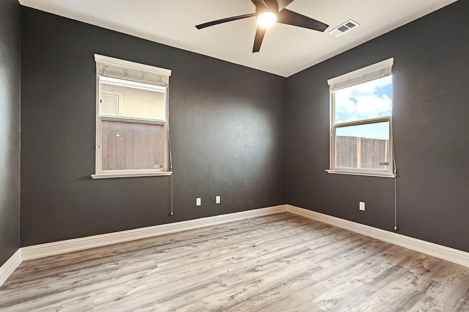 Valley Springs, California, 95252, United States, 3 Bedrooms Bedrooms, ,3 BathroomsBathrooms,Residential,For Sale,2005908