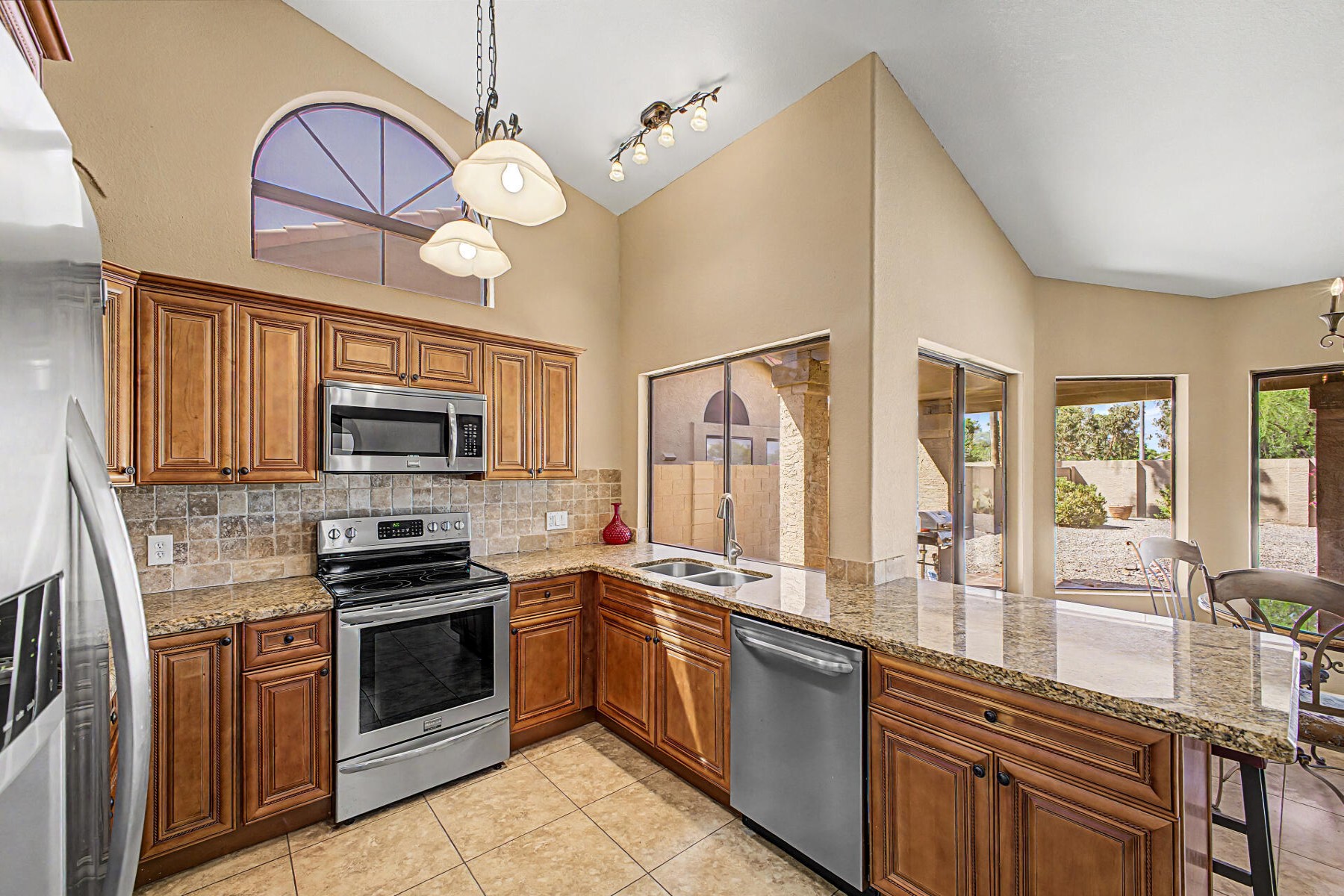  9510 W Menadota Drive¦Peoria, AZ - 物件實景
