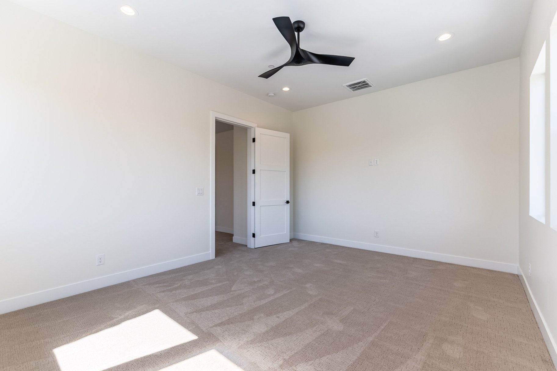  New to Market - 物件實景