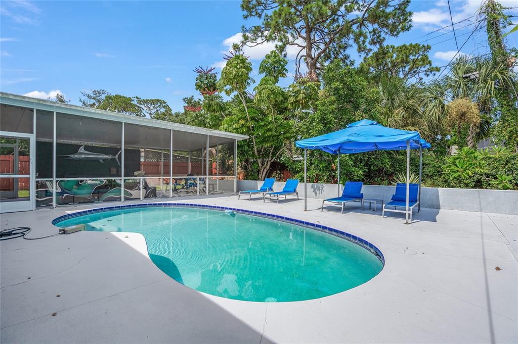 Sarasota, Florida, 34234, United States, 2 Bedrooms Bedrooms, ,2 BathroomsBathrooms,Residential,For Sale,1838237