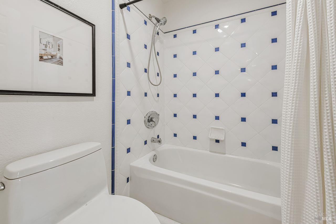 Novato, California, 94949, United States, 5 Bedrooms Bedrooms, ,3 BathroomsBathrooms,Residential,For Sale,1941742