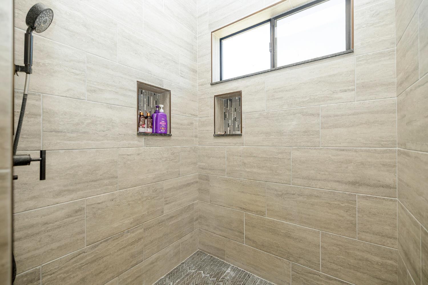 Hilmar, California, 95324, United States, 4 Bedrooms Bedrooms, ,4 BathroomsBathrooms,Residential,For Sale,1983314