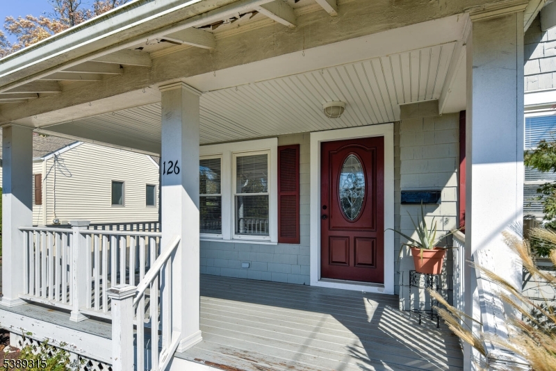 Berkeley Heights Twp., New Jersey, 07922, United States, 3 Bedrooms Bedrooms, ,1 BathroomBathrooms,Residential,For Sale,1994773