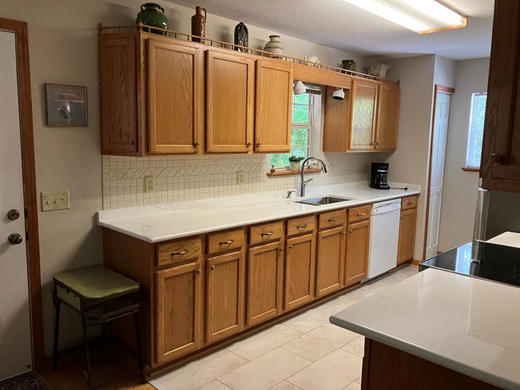 Young Harris, Georgia, 30582, United States, 3 Bedrooms Bedrooms, ,3 BathroomsBathrooms,Residential,For Sale,1847113