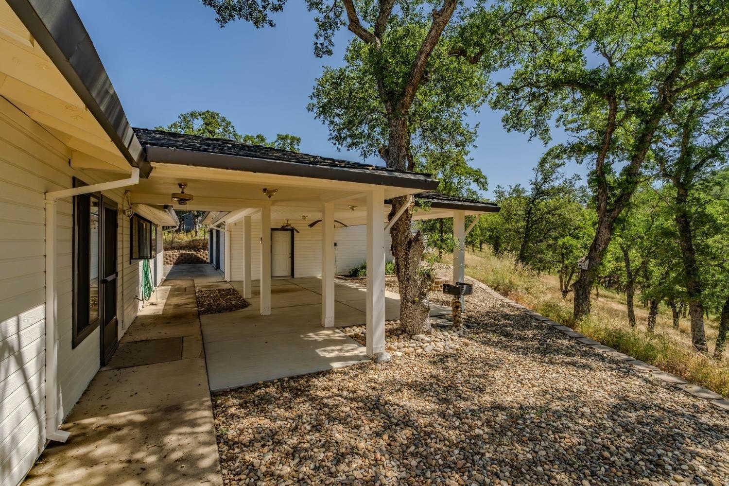 Valley Springs, California, 95252, United States, 3 Bedrooms Bedrooms, ,2 BathroomsBathrooms,Residential,For Sale,1944920