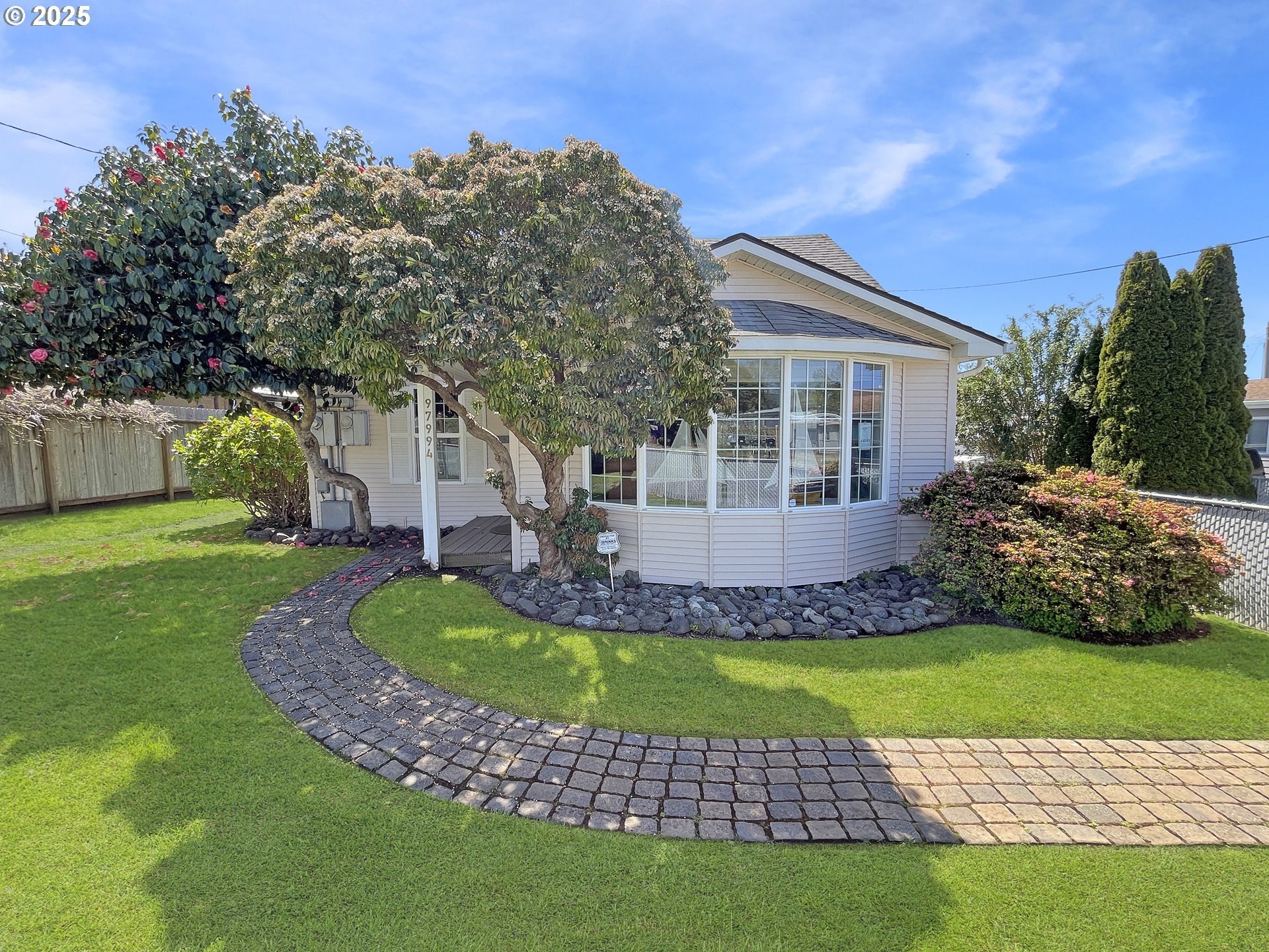 Brookings, Oregon, 97415, United States, 4 Bedrooms Bedrooms, ,2 BathroomsBathrooms,Residential,For Sale,1921792