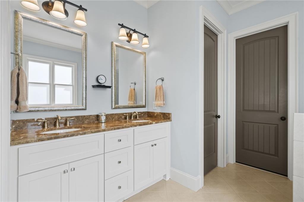 Cumming, Georgia, 30041, United States, 5 Bedrooms Bedrooms, ,5 BathroomsBathrooms,Residential,For Sale,1944969