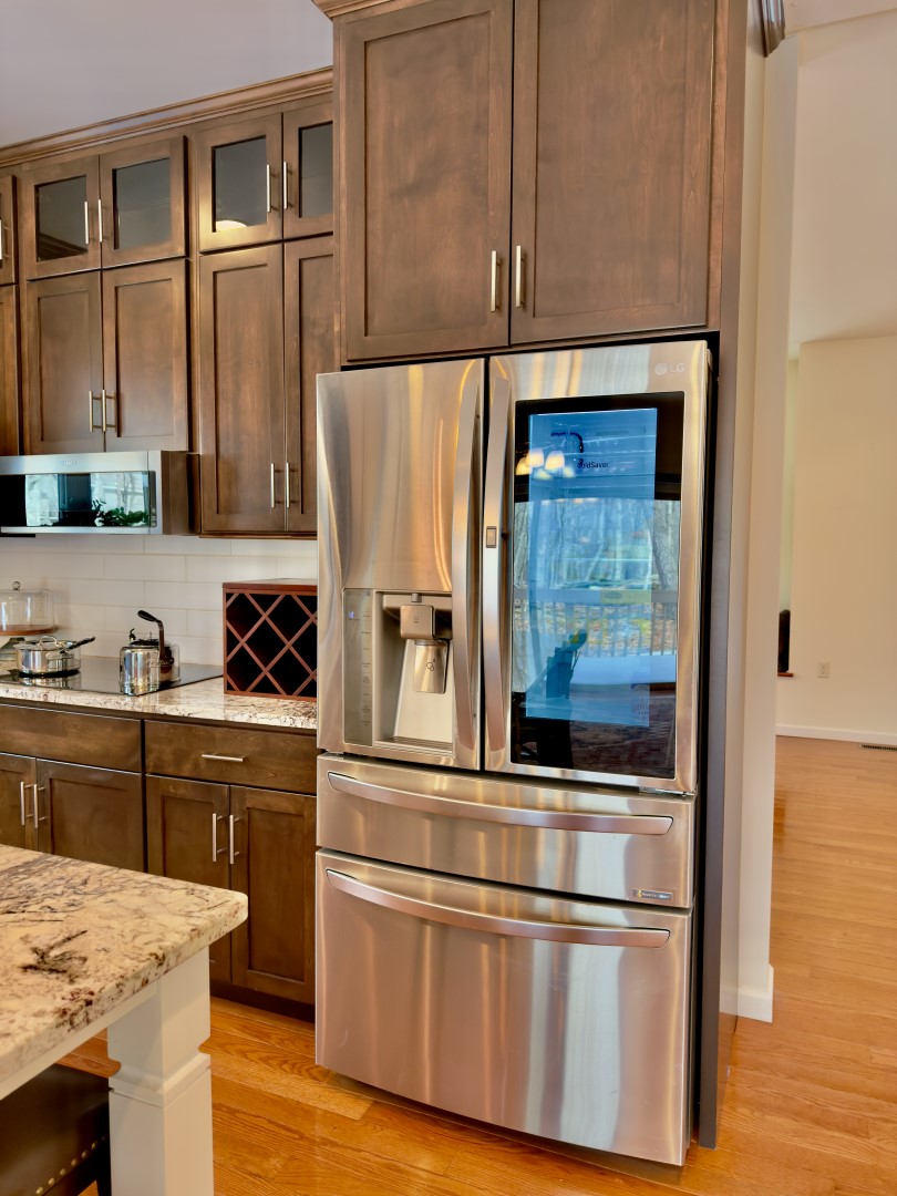 Hawley, Pennsylvania, 18428, United States, 3 Bedrooms Bedrooms, ,2 BathroomsBathrooms,Residential,For Sale,1995739