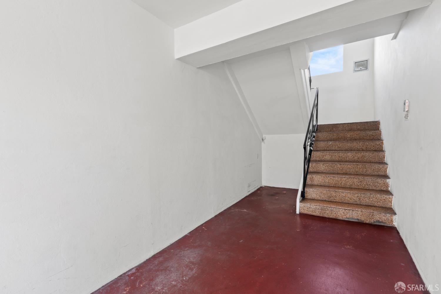 San Francisco, California, 94112, United States, 8 Bedrooms Bedrooms, ,Residential,For Sale,1999108