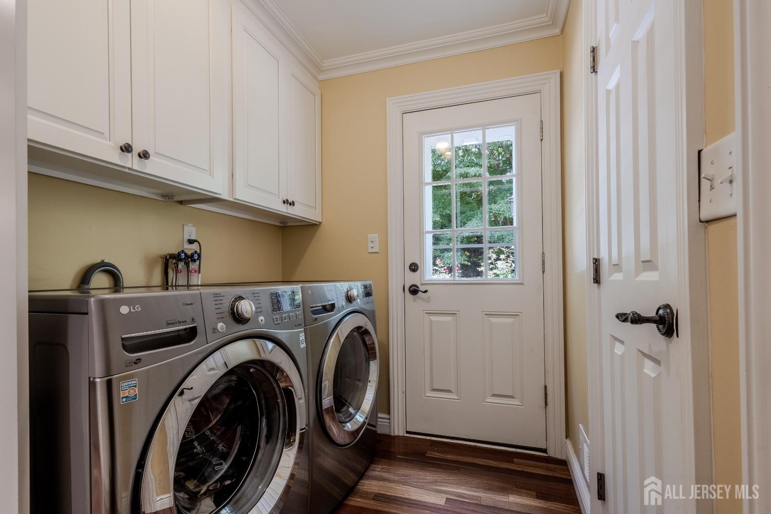 East Brunswick, New Jersey, 08816, United States, 4 Bedrooms Bedrooms, ,4 BathroomsBathrooms,Residential,For Sale,1900919