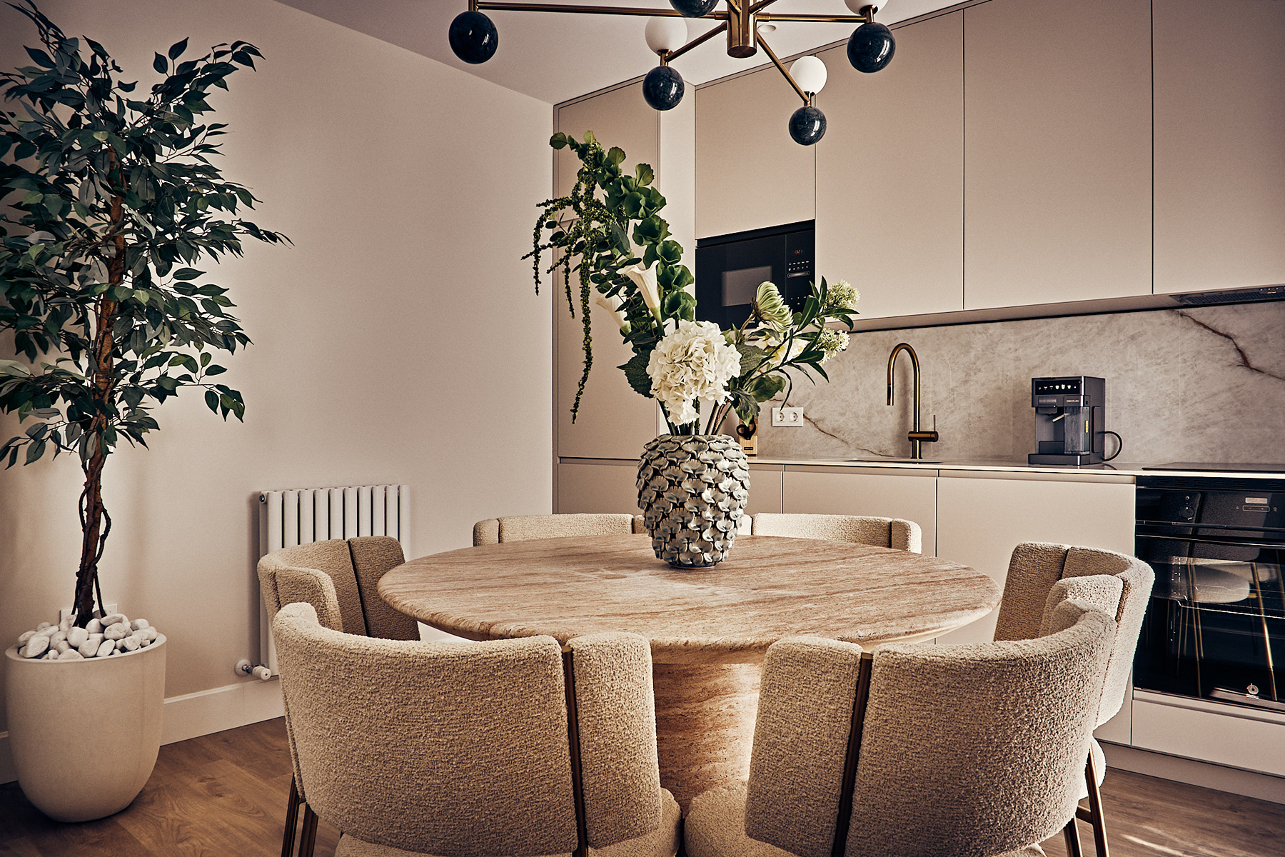  Renovated Flat in Retiro, Madrid - 3 Bedrooms and Natural Light - 物件實景