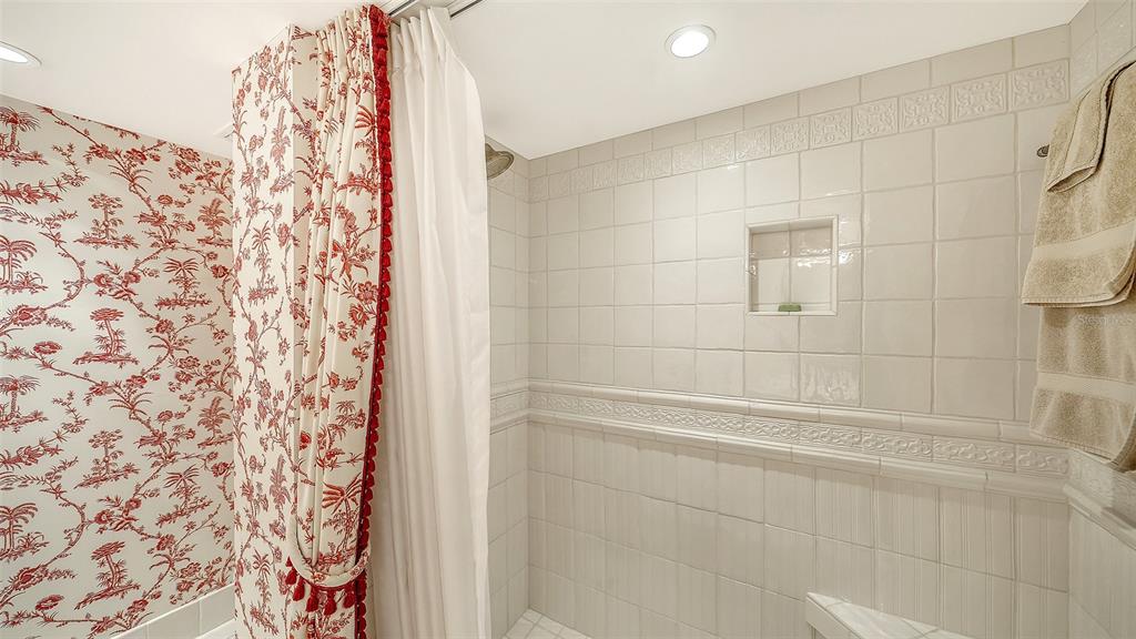 Sarasota, Florida, 34236, United States, 3 Bedrooms Bedrooms, ,3 BathroomsBathrooms,Residential,For Sale,1992113