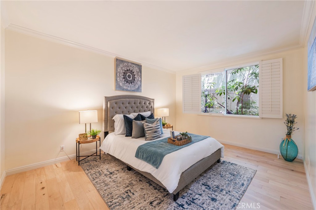 Los Angeles, California, 90024, United States, 2 Bedrooms Bedrooms, ,2 BathroomsBathrooms,Residential,For Sale,1828598