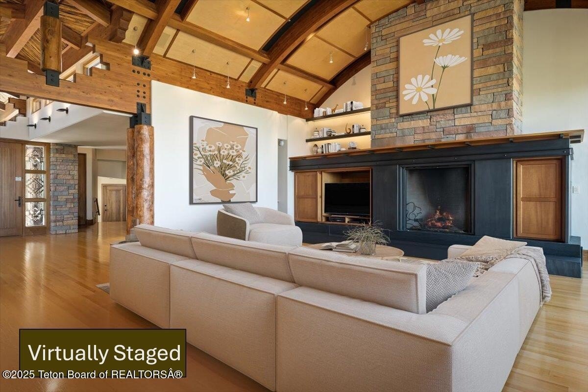 Jackson, Wyoming, 83001, United States, 4 Bedrooms Bedrooms, ,5 BathroomsBathrooms,Residential,For Sale,1851066