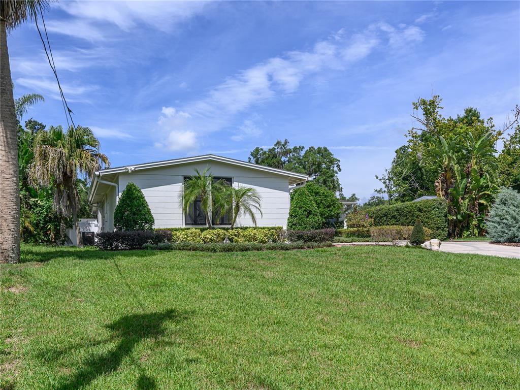 Maitland, Florida, 32751, United States, 3 Bedrooms Bedrooms, ,2 BathroomsBathrooms,Residential,For Sale,1890737