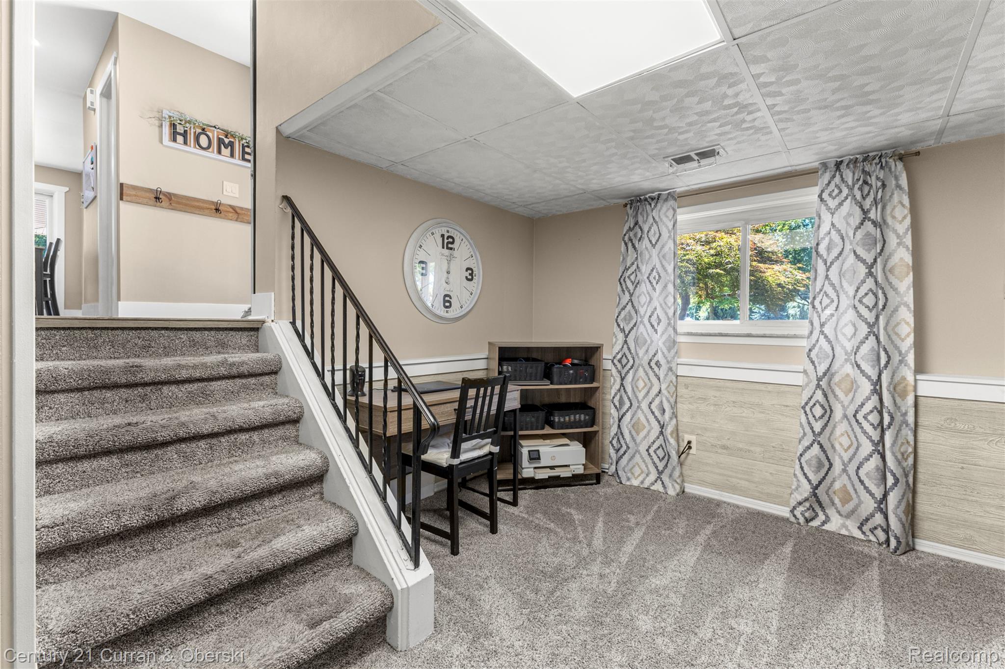 Canton Charter Township, Michigan, 48188, United States, 5 Bedrooms Bedrooms, ,3 BathroomsBathrooms,Residential,For Sale,1904333