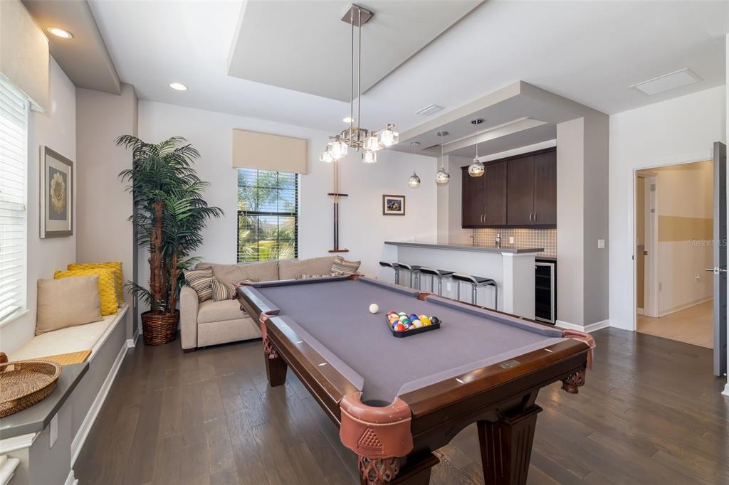 Bradenton, Florida, 34212, United States, 4 Bedrooms Bedrooms, ,5 BathroomsBathrooms,Residential,For Sale,1856587