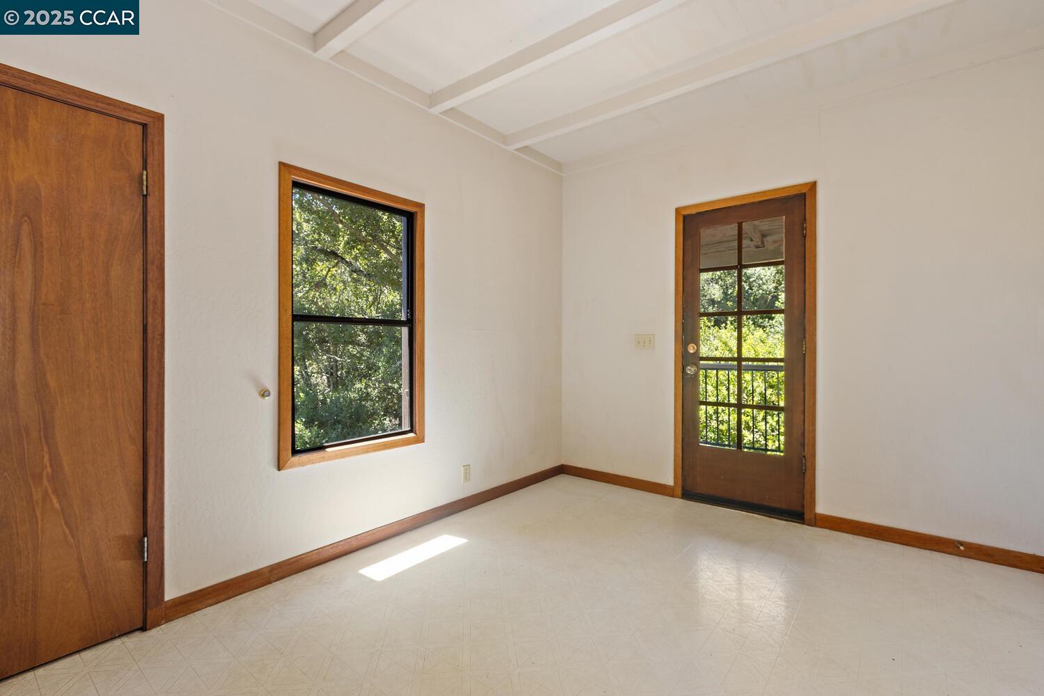 Orinda, California, 94563, United States, 6 Bedrooms Bedrooms, ,4 BathroomsBathrooms,Residential,For Sale,1838160