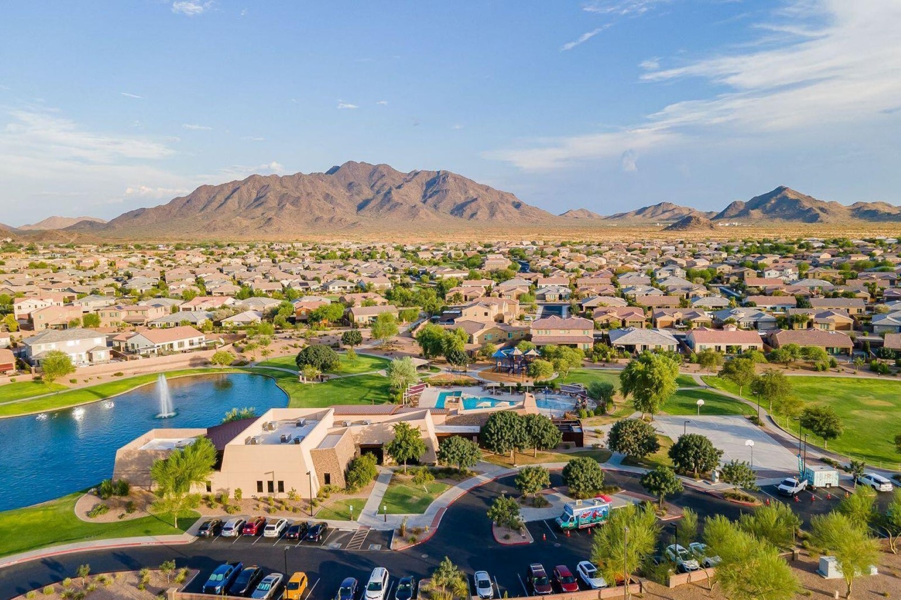  7827 S Sequoia Drive  Gilbert, AZ - 物件實景