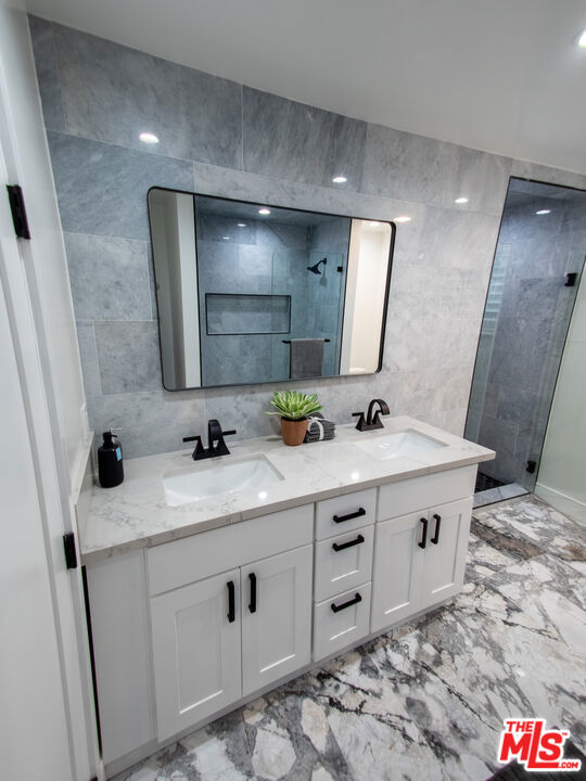 Duarte, California, 91010, United States, 6 Bedrooms Bedrooms, ,3 BathroomsBathrooms,Residential,For Sale,1836068