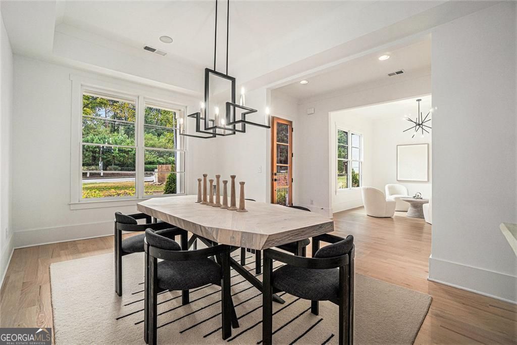 Alpharetta, Georgia, 30009, United States, 5 Bedrooms Bedrooms, ,4 BathroomsBathrooms,Residential,For Sale,1899249