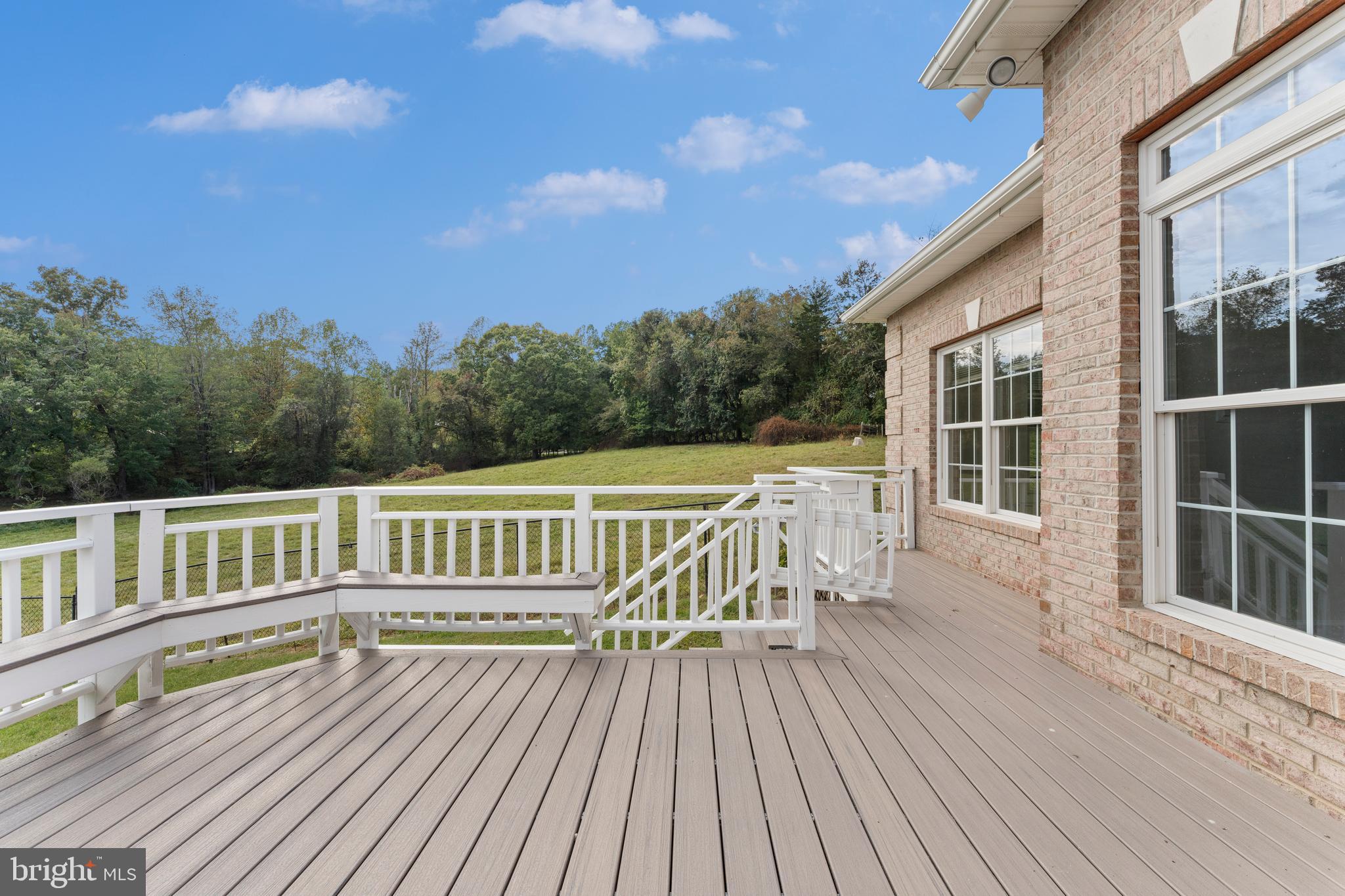 Reva, Virginia, 22735, United States, 4 Bedrooms Bedrooms, ,4 BathroomsBathrooms,Residential,For Sale,1983149