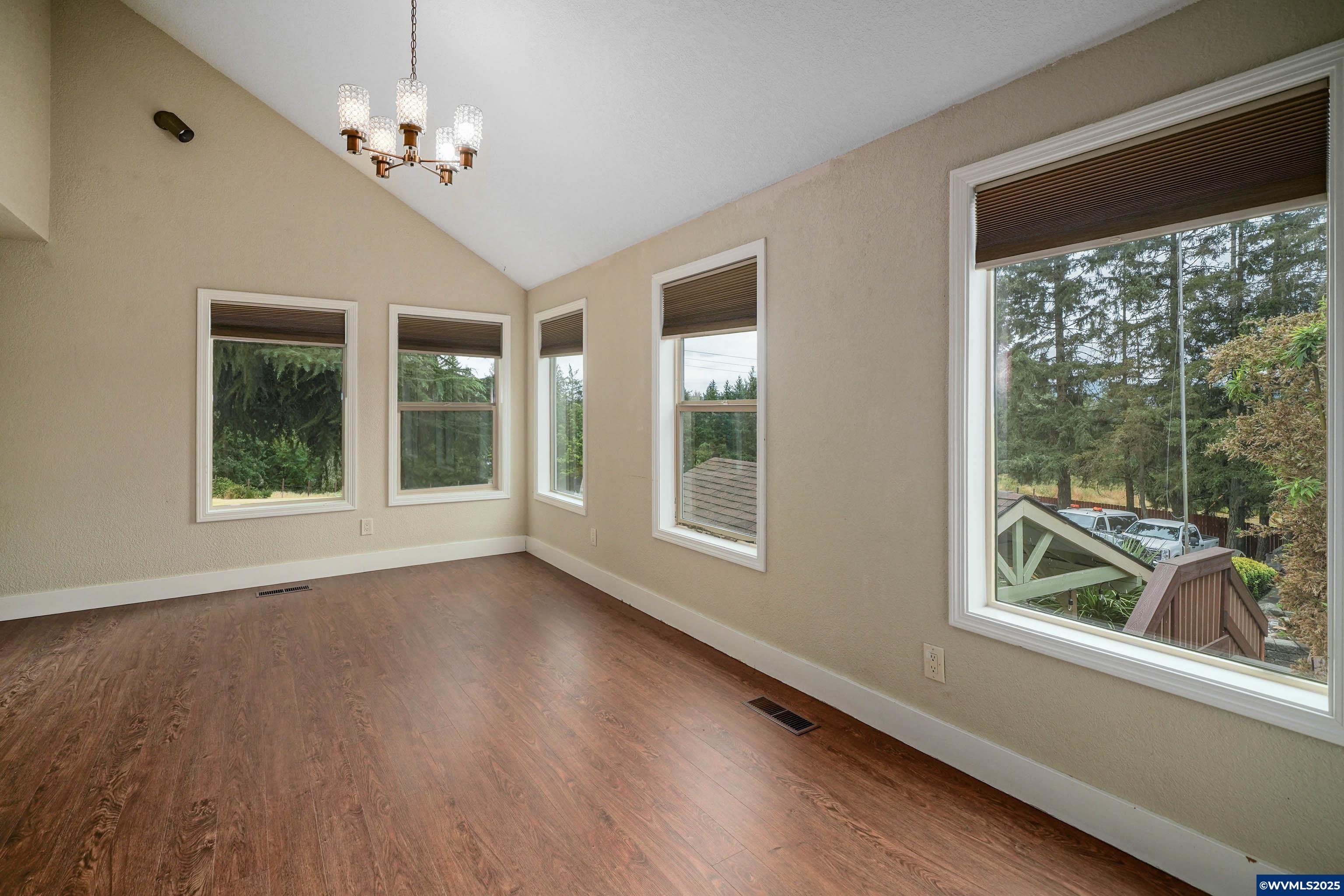 Salem, Oregon, 97304, United States, 4 Bedrooms Bedrooms, ,4 BathroomsBathrooms,Residential,For Sale,1805050
