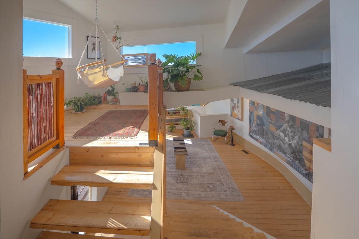 Truchas, New Mexico, 87578, United States, 3 Bedrooms Bedrooms, ,4 BathroomsBathrooms,Residential,For Sale,1739296