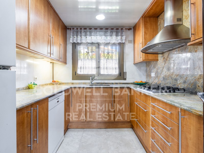 Sant Cugat del Vallès, Catalonia, ES, 5 Bedrooms Bedrooms, ,2 BathroomsBathrooms,Residential,For Sale,1759701