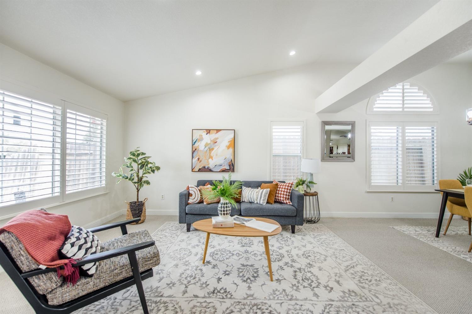 Woodland, California, 95695, United States, 3 Bedrooms Bedrooms, ,2 BathroomsBathrooms,Residential,For Sale,1847457