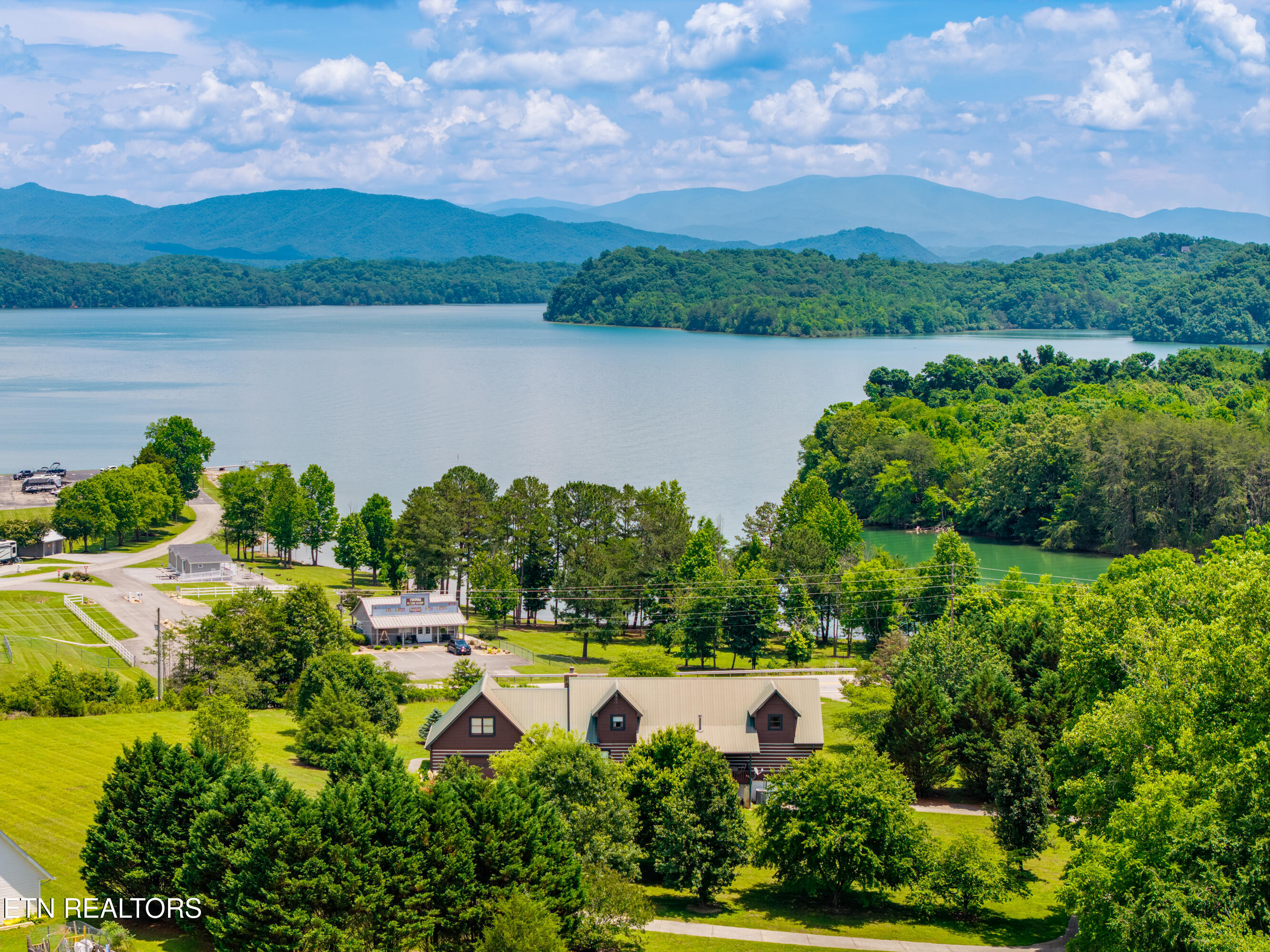 Vonore, Tennessee, 37885, United States, 3 Bedrooms Bedrooms, ,4 BathroomsBathrooms,Residential,For Sale,2048933