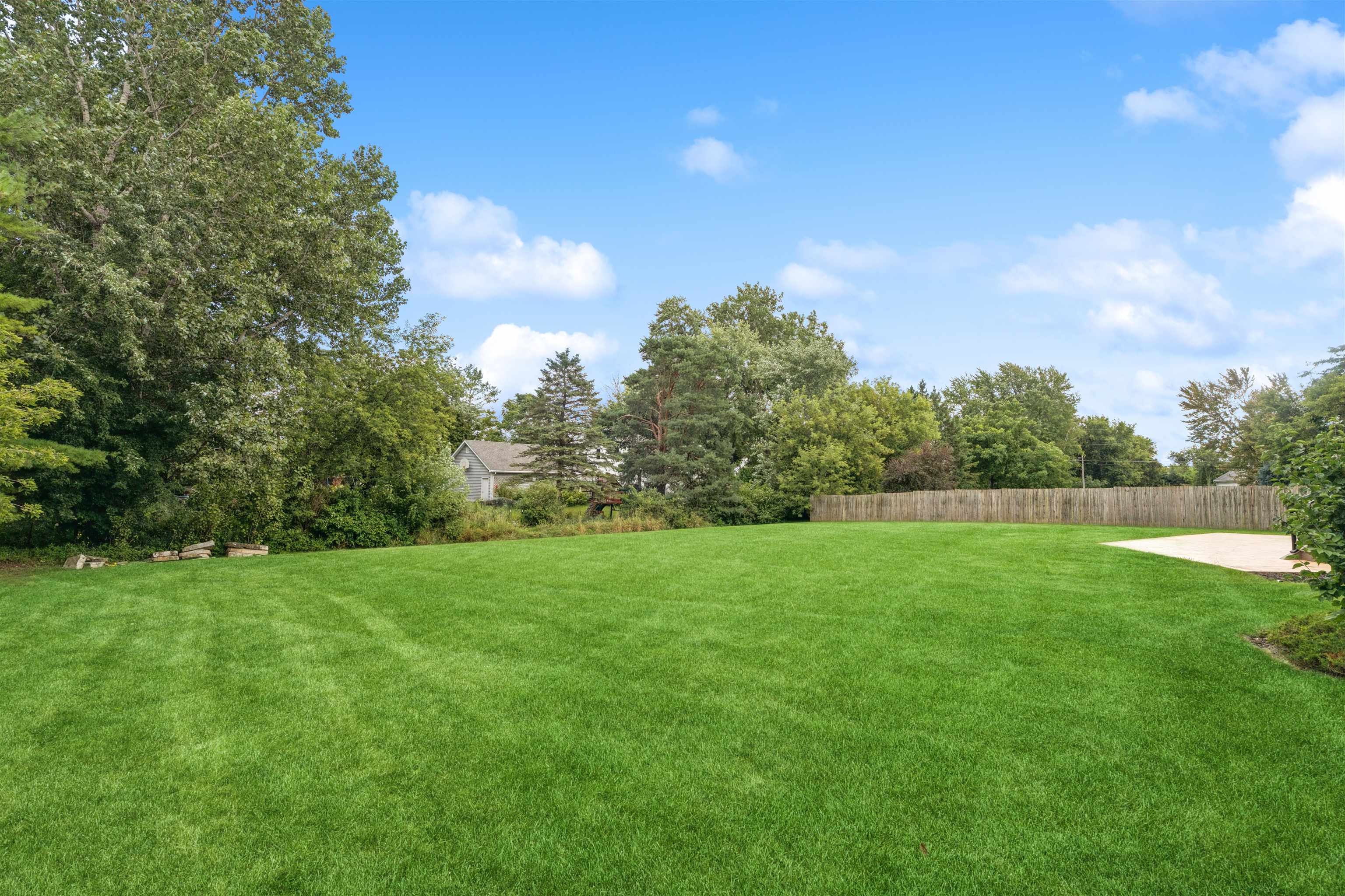 APPLETON, Wisconsin, 54913, United States, 4 Bedrooms Bedrooms, ,4 BathroomsBathrooms,Residential,For Sale,1942240